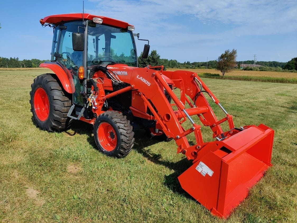 Kubota MX5400 HSTC